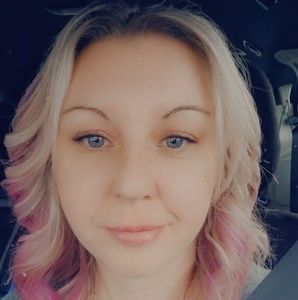 Meet your Posher, Toni marie